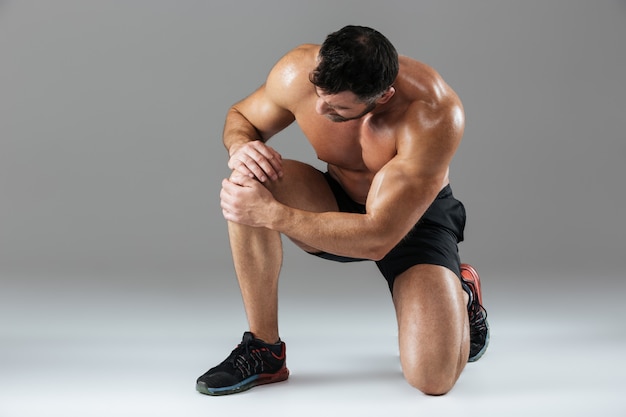 Cómo aumentar la masa muscular en los brazos sin pesas